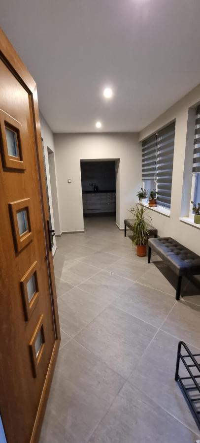 Hos-Cegledi Vendeghaz Miskolc -Oenallo Otthon, Mely Csak Az Oenoeke Extérieur photo