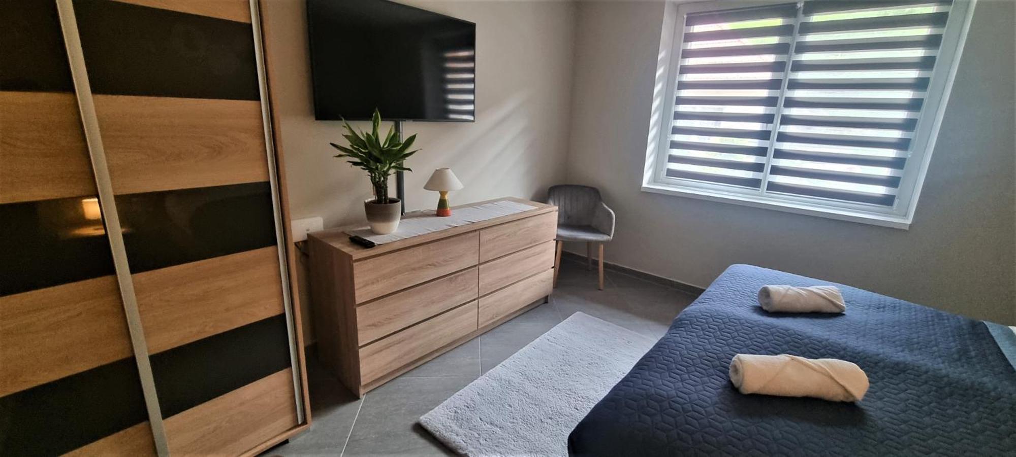 Hos-Cegledi Vendeghaz Miskolc -Oenallo Otthon, Mely Csak Az Oenoeke Extérieur photo